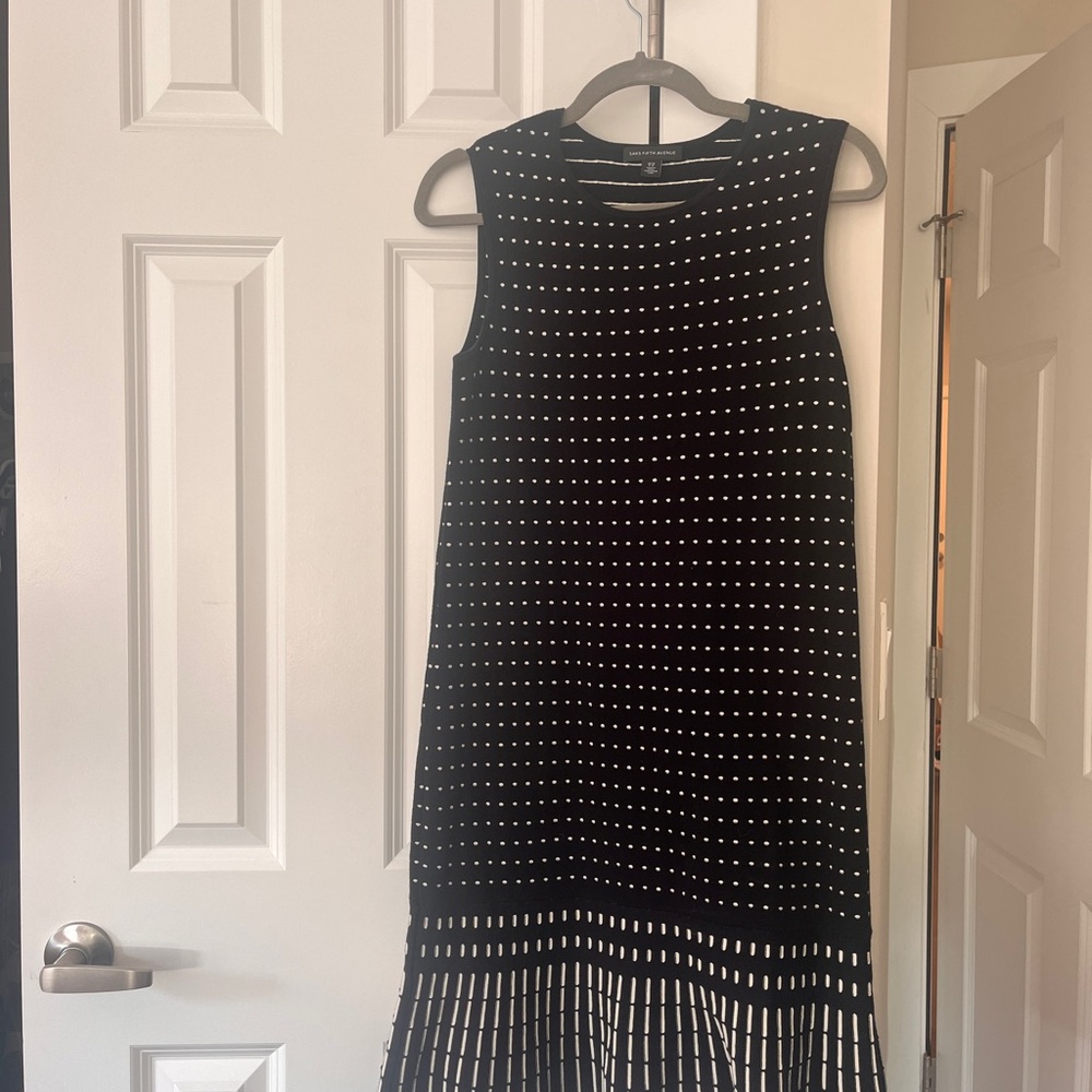 Saks Fifth Avenue Black and White Sleeveless Sweater Dress